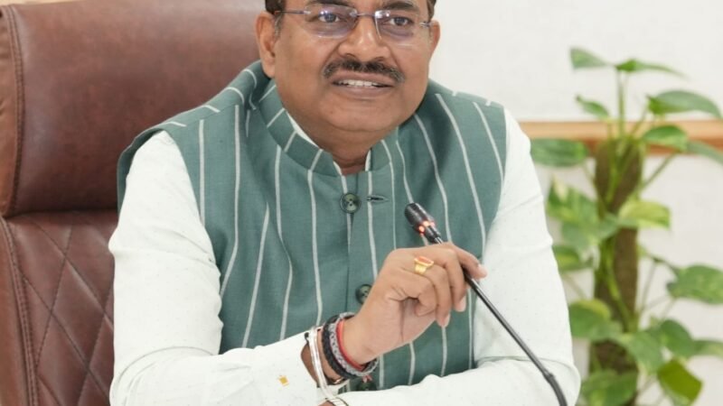 मुख्य सचिव ने ली कुम्भ मेला- 2027 की तैयारियों को लेकर बैठक