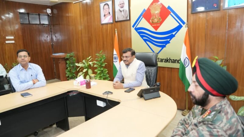 यात्रा मार्गों पर मानसून सीजन से पहले कराया जाए भूस्खलन सम्भावित क्षेत्रों का ट्रीटमेंट कार्य: सीएस