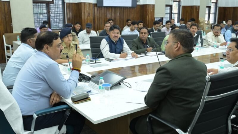 आयुक्त गढ़वाल एवं आईजी गढ़वाल द्वारा की गई श्री केदारनाथ यात्रा व्यवस्थाओं की व्यापक समीक्षा, अधिकारियों को दिए आवश्यक दिशा-निर्देश