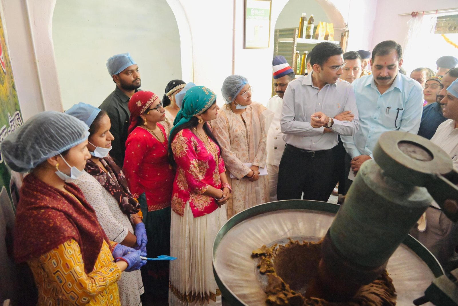महिला स्वयं सहायता को समूहों को उपलब्ध कराया जाएगा आनलाईन बाजार, गूगल मैप्स पर पंजीकरण के डीएम ने दिए निर्देश