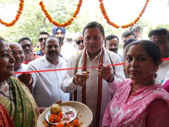 खटीमा में मुख्यमंत्री पुष्कर सिंह धामी ने 89 लाख रुपये की विकास योजनाओं का किया लोकार्पण