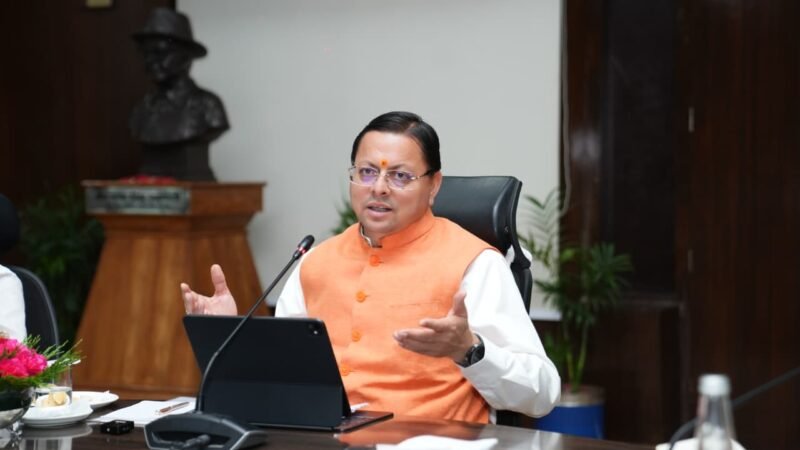 मानसून से पहले सभी तैयारियां पूरी करें अधिकारी: मुख्यमंत्री