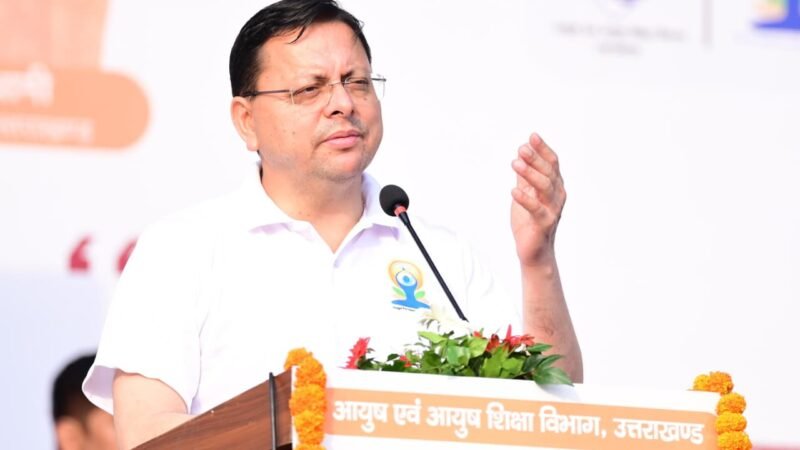 मुख्यमंत्री ने प्रदेशवासियों को दी ‘अंतरराष्ट्रीय योग दिवस‘ की शुभकामनाएं