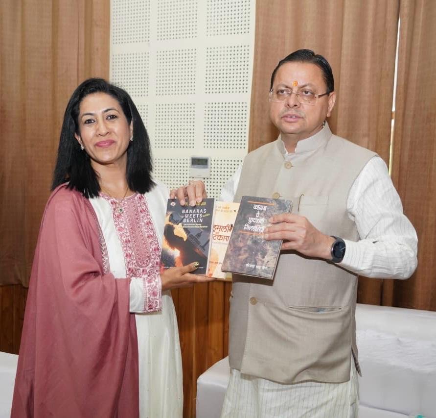 डॉ. योजना साह जैन ने की मुख्यमंत्री धामी से शिष्टाचार भेंट