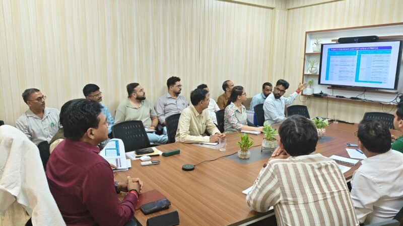 पीएम आवास योजना के कार्यों में देरी पर सचिव आवास सख्त, धीमी प्रगति पर जताई नाराजगी