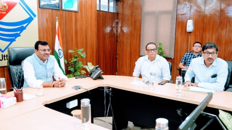 मुख्य सचिव ने ली विभागों के अंतर्गत बनाए गए ग्रोथ सेंटर्स की प्रगति एवं संचालित गतिदिवधियों की जानकारी