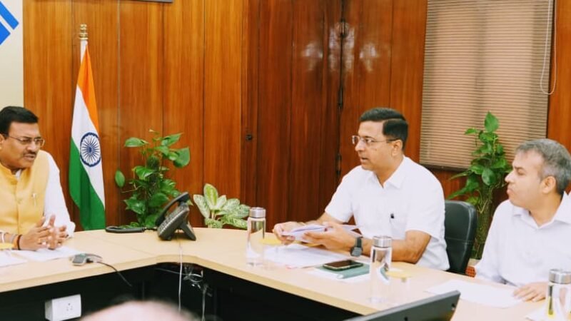 मुख्य सचिव ने कि सड़क दुर्घटनाओं में घायलों के त्वरित उपचार को लेकर सम्बन्धित विभागों के साथ समन्वय बैठक