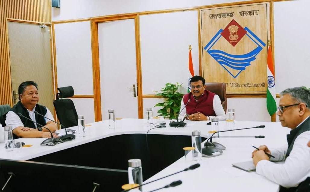 जनपदों के लंबित प्रकरणों के निस्तारण में तेजी लाएं विभागः मुख्य सचिव